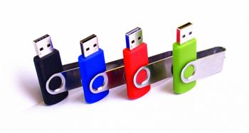 USB kľúč 32 GB